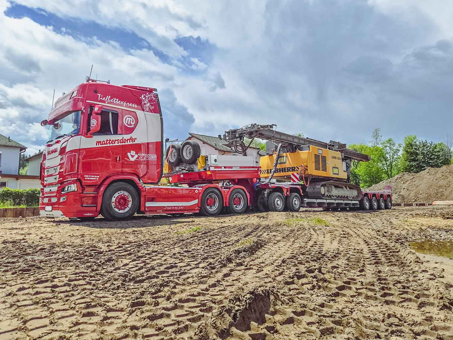 Max710